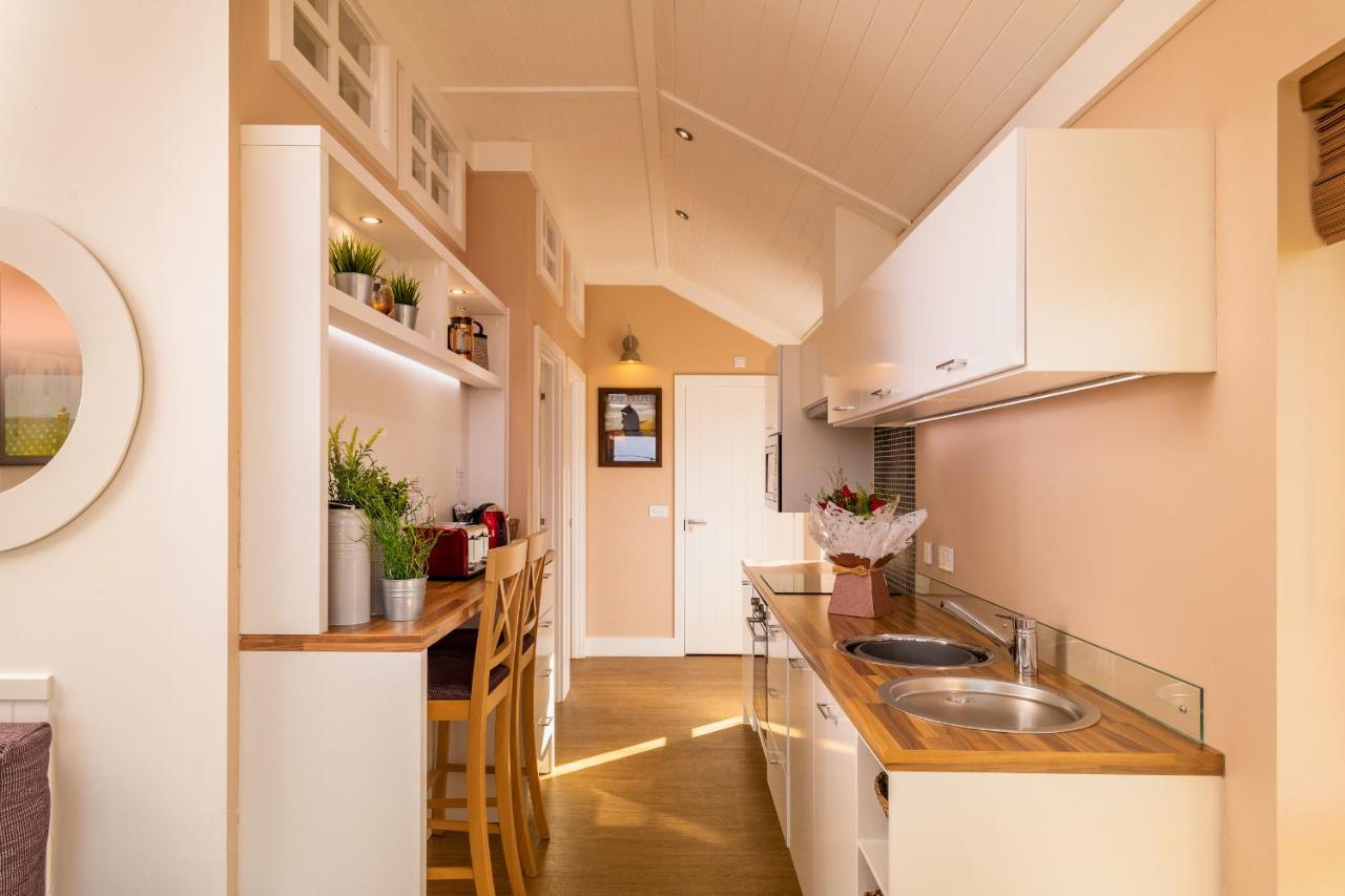 Wichenford Montana Log Cabin - Ockeridge Rural Retreats מראה חיצוני תמונה