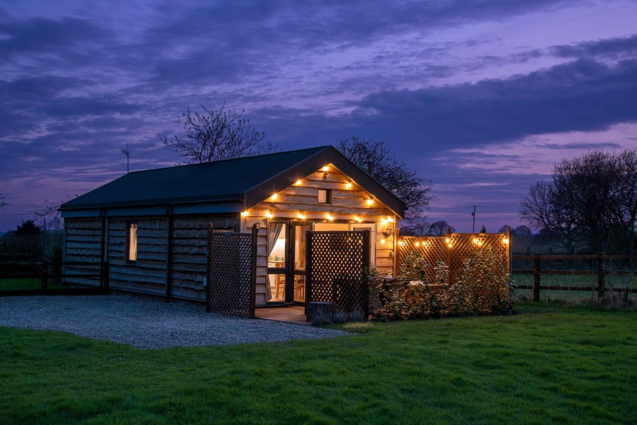 Wichenford Montana Log Cabin - Ockeridge Rural Retreats מראה חיצוני תמונה